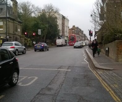 Highgate-Hill-traffic-image
