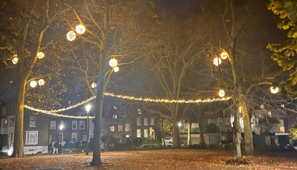 Christmas lights 16x9